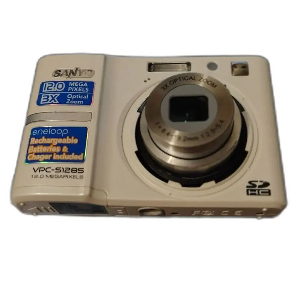 Vintage Sanyo Digital Camera 12 0 MP Model VPC S1285 White In Box Like New
